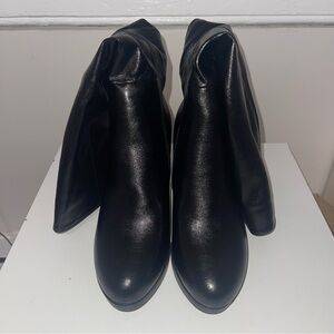 Elegant Black Women's Boots